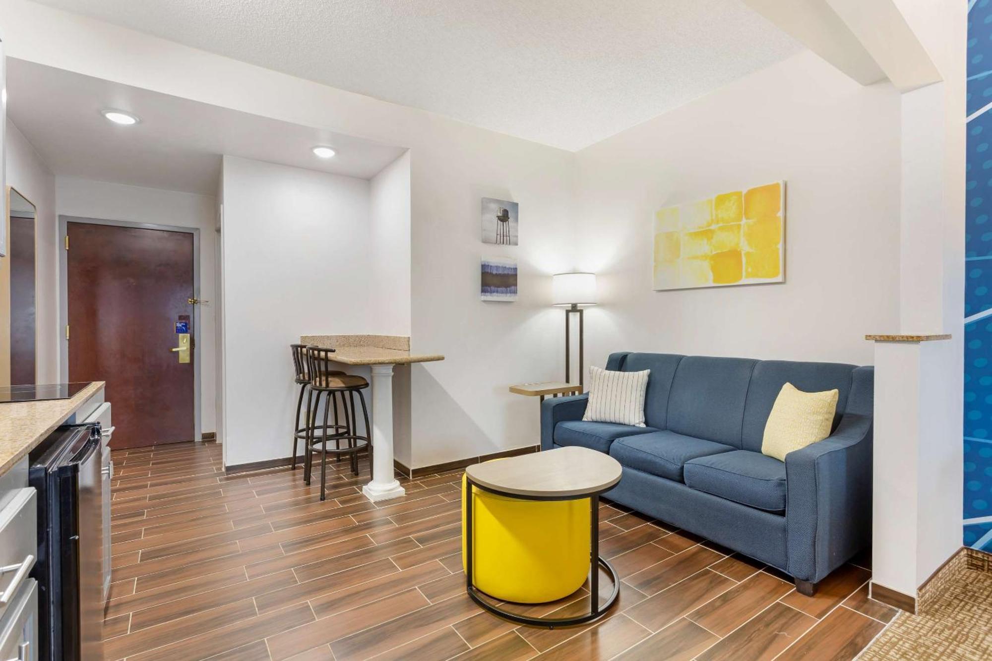 Comfort Suites East Brunswick - South River Kültér fotó