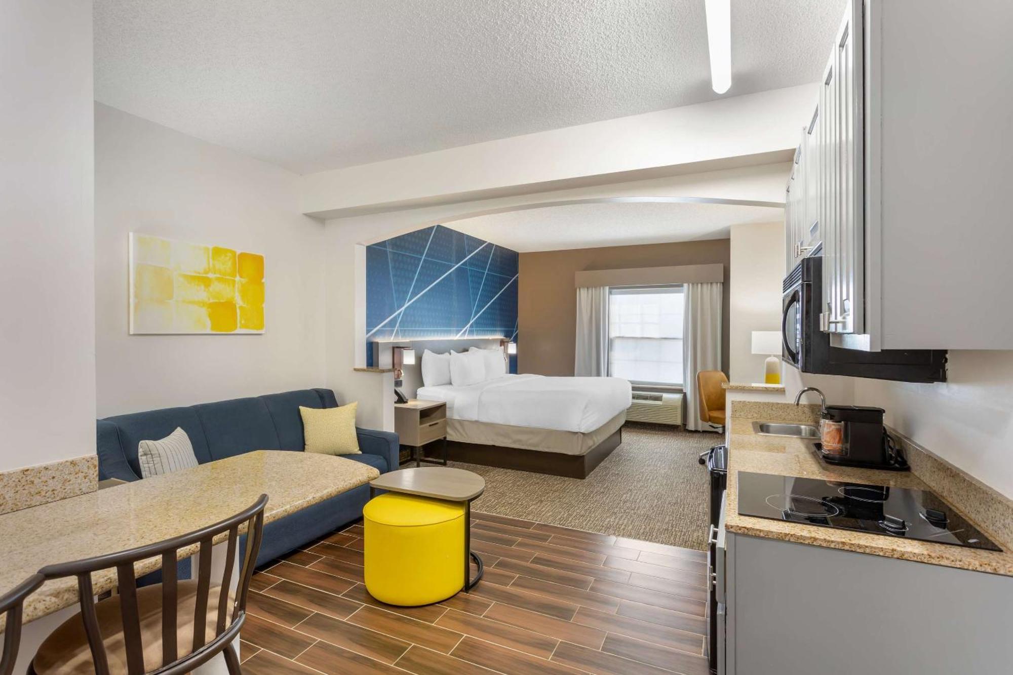 Comfort Suites East Brunswick - South River Kültér fotó